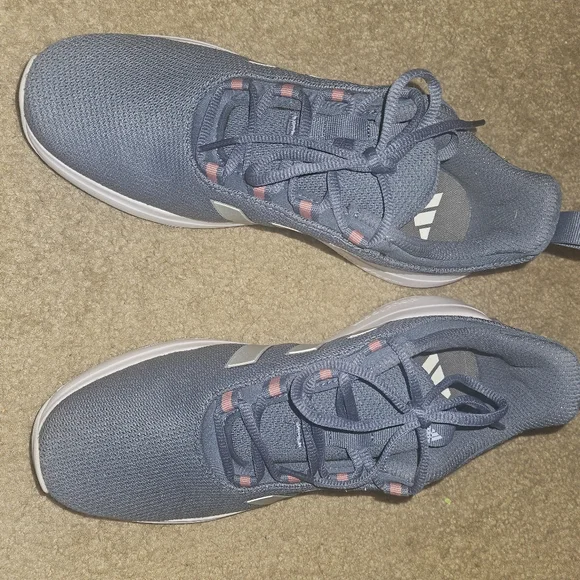 Adidas Cloud FoamNavy and Silver Sneakers Like New - Picture 5 of 6